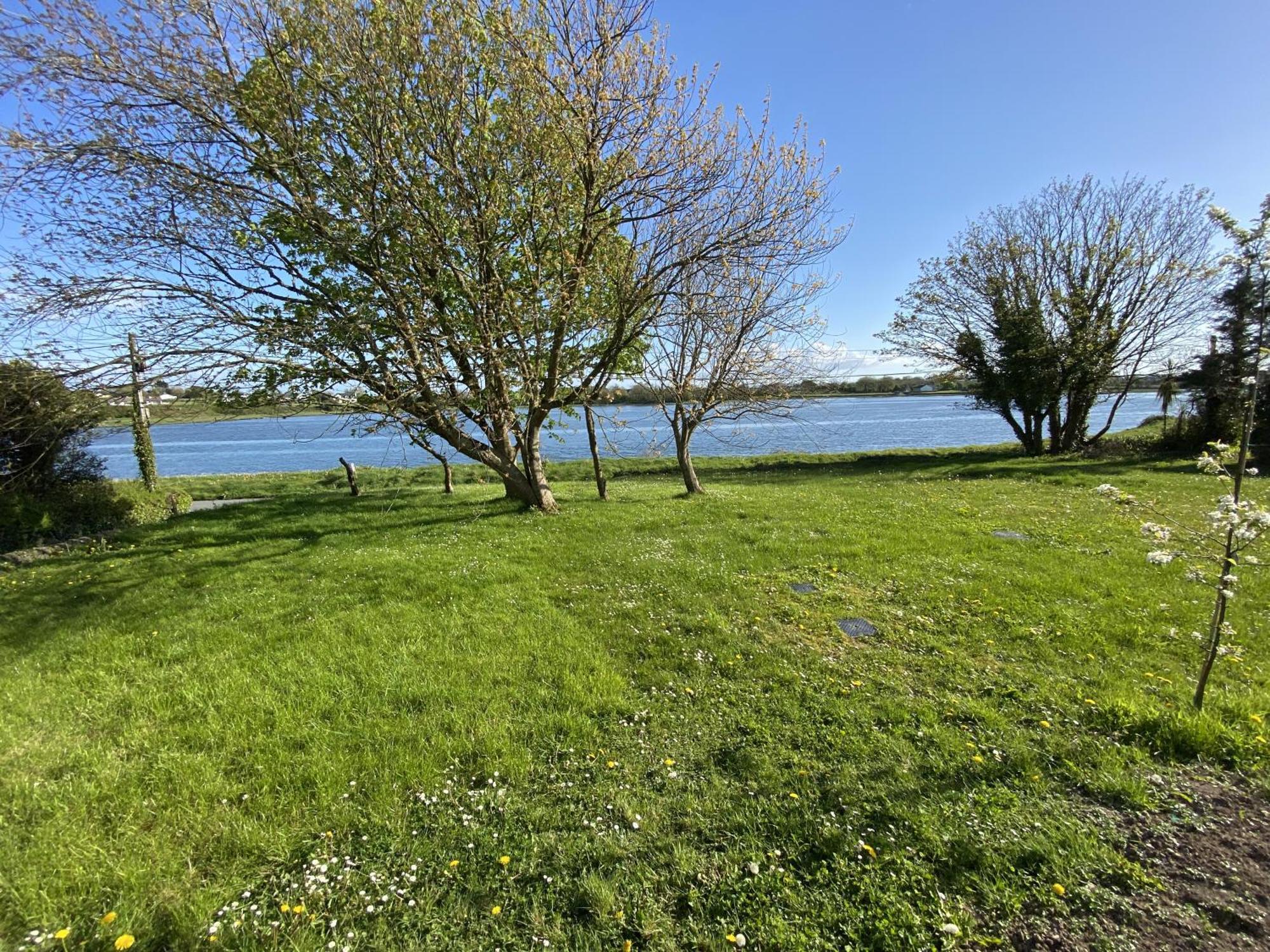 The Cosy Studio By The Shore Galway Exterior foto